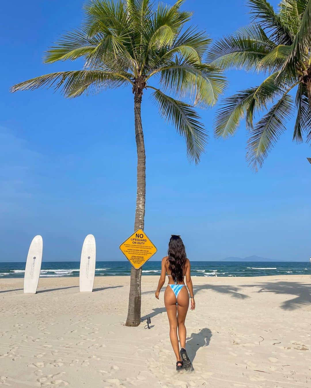 SÜMIREさんのインスタグラム写真 - (SÜMIREInstagram)「. 95℉🌞🥵😎🏝️ . #ベトナム#ダナン#ビーチ#海外旅行#旅行#筋トレ女子#パーソナルトレーナー#vietnam#danang#hyattregencydanang#travel#beach#beachgirl#japanese#summer#fitness#fitnessgirl」5月22日 18時29分 - 12_sumiregram_26