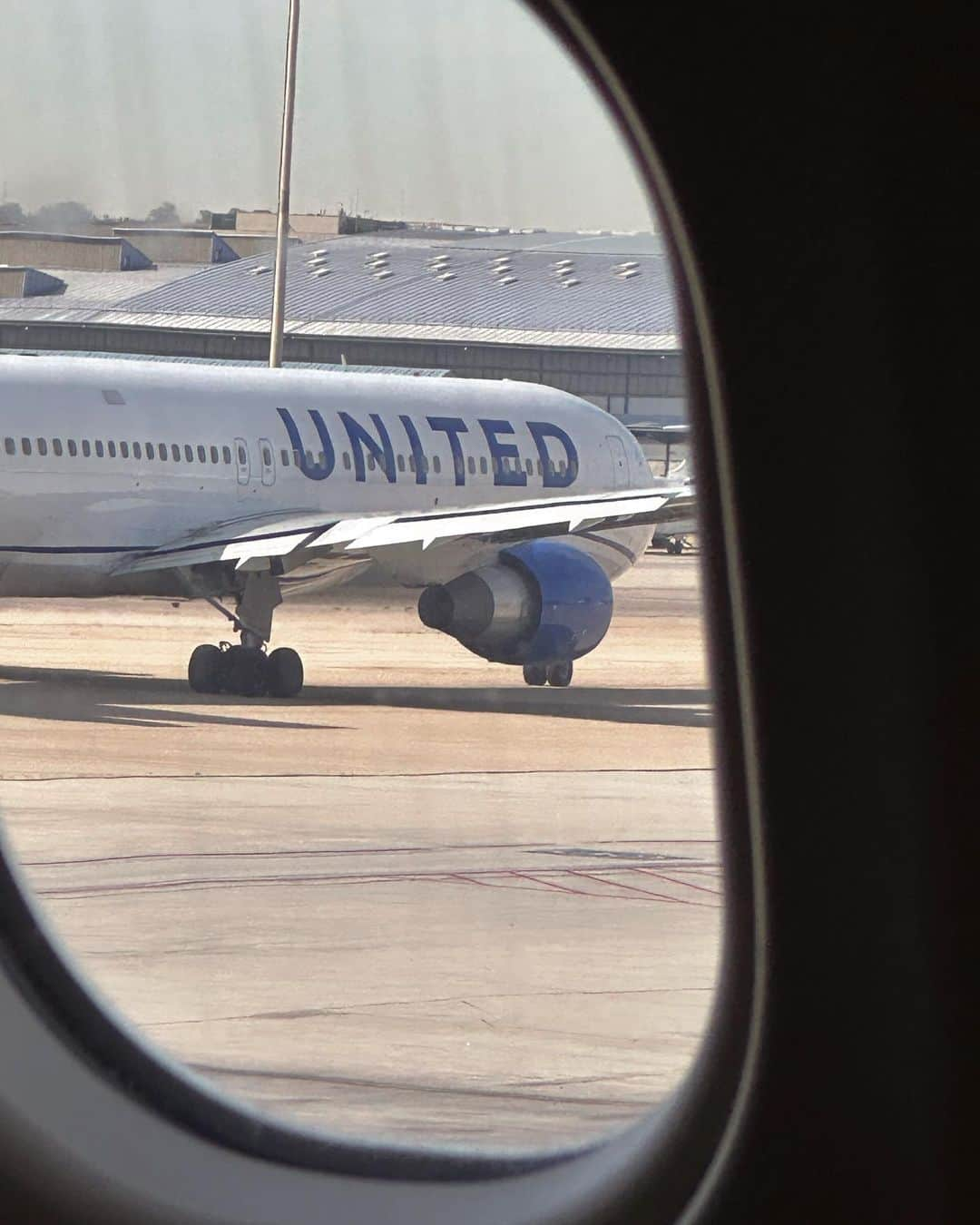 植野有砂さんのインスタグラム写真 - (植野有砂Instagram)「United のマイレージプラスのお話✈️🩵 最近はめっきりスターアライアンス系列ばかり乗っているのと、 年末のヨーロッパ旅行もマイルズのマイル(w)で行ったんだ😘✈️ とにかく提携航空会社が多いし(ANAも)、マイルの有効期限もないし、特典航空券は誰でも利用できるの🫣(だから年末未婚だったけどマイルズのマイルで行けた！) この写真のグランカナリアもエアラインはトルコ航空だけどマイレージプラスのマイルが貯まるのです✈️ Unitedのマイレージプラス登録していない人は5/8からマイレージプラス会員感謝⽉間というのがあってボーナスマイルもらえるお得な期間なのでぜひ参加してみてね！ 一緒に旅行行く時マイレージカード持ってない人にいつも強く勧めてるw今すぐ作って！！マイルは事後登録できるから！！って🤣 そのくらいマイルに助けられてるし、無料だから作らないのは損だと思ってしまう😂 チェックしてみてねん😘 #ユナイテッド航空 #マイレージプラス #マイレージプラス会員感謝月間 #PR @unitedairlines_jp」5月22日 18時33分 - alisaueno