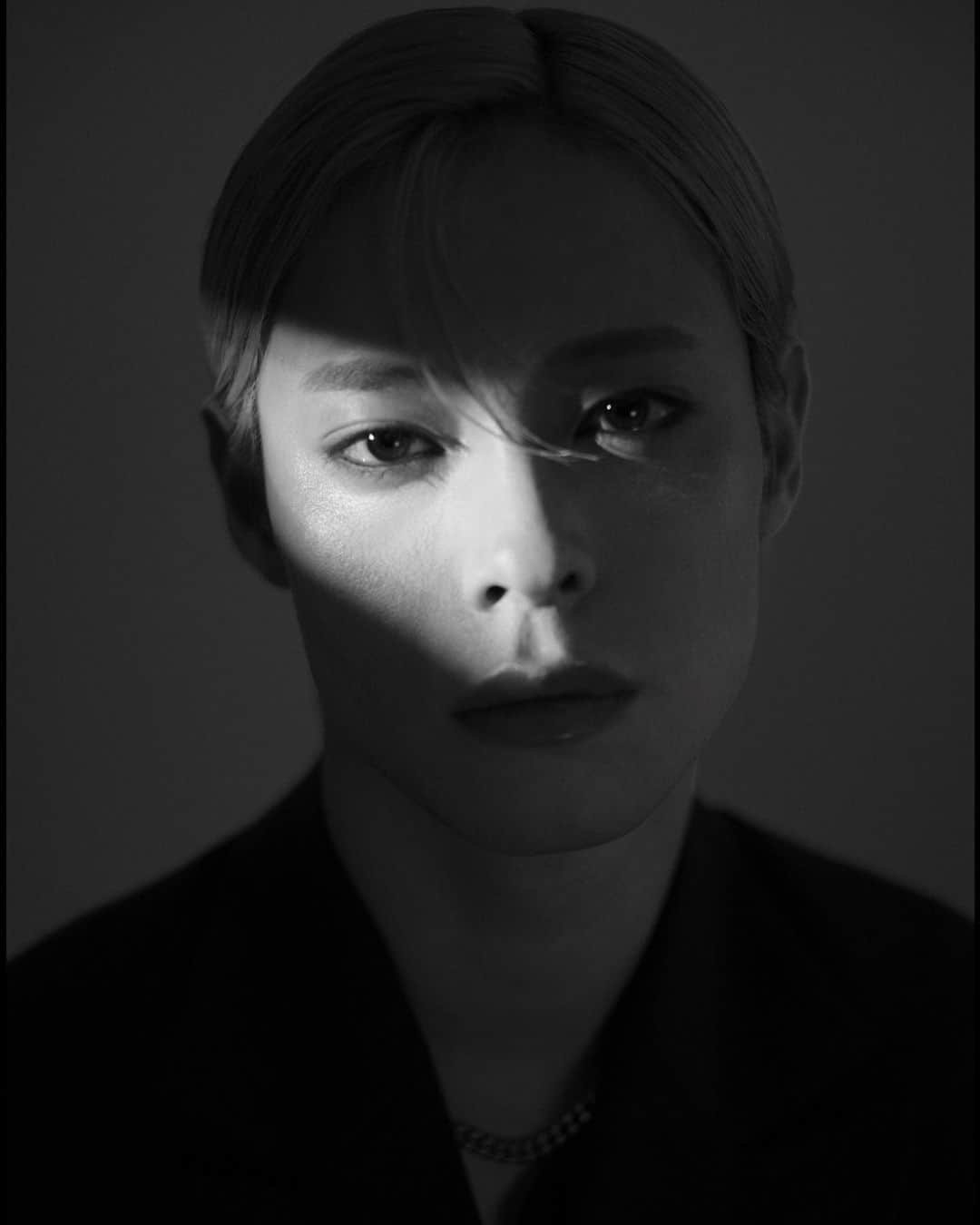 宇野結也のインスタグラム：「. 31歳になりました。  これからの話、夢の話、くだらない話をしながら 大好きなやつと日を跨ぎ、 その翌朝には、バースデーイベントでみんなにお祝いしてもらえて。  なんて幸せなんだろうと噛み締めてました。 お越しいただいた皆さま、メッセージをくだった皆さまありがとうございました。  もっと高みへ。 更に研ぎ澄まされた表現を。  31歳も過去最高を超えていきたいと思います。 一緒に素敵な景色をみましょう。  これからも宜しくね😊」