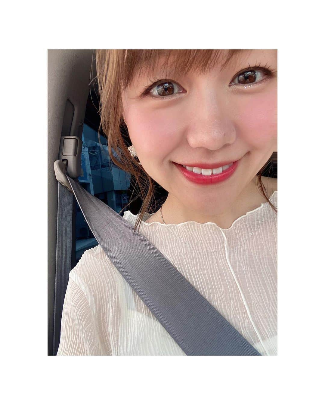 立石純子さんのインスタグラム写真 - (立石純子Instagram)「7/1(土)立石純子 10th Anniversary Live&Festivalまで #あと40日!! 😊　 　 これでチャリティーBOX設置へのレポはラストの投稿となります☺️　 本当にたくさんの方のご協力の輪が広がりゆき、最終的には街中から山の上まで！37箇所(店舗)さんへの設置が叶いました😭 　 はだのブランドアンバサダーとして、一人のシンガーソングライターとして。こんなにも多くの皆様とご縁が新たにつながったのは本当にありがたく、奇跡のようなことだと思います。 各協力店の皆々様、本当にありがとうございます😊✨🥲　 　 ここまで多くの皆様が関わってくださるのは自分史上最大のことで、身動きの不器用さに相変わらずワタワタし、 チケットを羽ばたかせるための動きもまだまだうまくできていませんが…！　 至る所から連絡をくれたりアーティスト仲間たちも協力してくださり、ご予約もそうですし、エールを飛ばしてくださる皆様に感謝の日々です。　 ありがとうございます🥲✨　 なんて恵まれているんだ！！！！😭 　 踏ん張りながら 描きたいものに最後まで諦めず手を伸ばしながらあと40日♪　 楽しみながらがんばります☺️🌸　  　 ˗ˏˋご協力店舗様(チャリティーBOX設置)ˊ˗　 　 ・杜のとうふ工房 三河屋さん　 ・銀八鮨さん　 ・片倉商店さん　 ・白笹稲荷神社さん　 ・かまか商店さん　 ・いがらしカフェさん　 ・菖蒲庵さん　 ・エスタミネ・コゼットさん　 ・ぱんのくま小屋さん　 ・クアーズテック秦野カルチャーホール　 ・MEAT&SPICE PONO さん　 ・トラットリアフーコさん　 ・六方じんのすけさん　 ・米専門店 やまぐち さん　 ・Contrale Market さん　 ・ハダノ浪漫食堂さん　 ・ほりかわ珈琲 さん　 ・tablet さん ・北京館さん ・ARIETTA del gelato さん ・komeamaさん ・出雲大社相模分支さん ・ワインビストロ Calva さん ・GIRAFFE さん　 ・居酒屋 晩頂 さん　 ・出雲大社相模分祠さん ・田原ふるさと公園直売所さん ・金井酒造直売所さん ・味乃大久保さん ・季魚旬酒 なぶらさん ・万八十(まんやそ)さん ・尊仏山荘（塔の岳） ・みやま山荘（丹沢山） ・手打そば さか間 さん　 ・居酒屋 久保田 さん　 ・万葉の湯　秦野店さん　 ・ヤビツ峠レストハウスさん  ・手打そば くりはら さん  ⋆✴︎⋆.*･⋆✴︎⋆.*⋆✴︎⋆.*･⋆✴︎⋆.*･　 🔶7月1日(土)　 立石純子 10th Anniversary Live & Festival《夢を纏って》　 会場 : クアーズテック秦野カルチャーホール 大ホール　 開場 15:00 / 開演16:00　  　 【GUEST】 LUNA SEA 真矢  鼓粋 @kosui1995  秦野少年少女ラッパ鼓隊　 kaho*  やもとなおこ   　 【チケット料金】　 ◉前売 ¥5,500- / 当日¥6,000-　 ◉カラーチャリティーチケット各¥6,000- 🔵世界中の子供たちに綺麗なお水を！　 ウォーターエイドジャパンさんへ　 🟢広葉樹の苗木を秦野ガス・ネイチャーパークくずはさんへ　 🟡子供たちへの楽器を秦野市内の保育園さんへ　 ※ご購入の各カラーチケット1枚ごとにそれぞれの団体へ500円を寄付させていただきます。　 ◉家族チケット¥10,000-　 (大人2名+お子様3歳~高校生まで) ◉秦野市民の皆様は観覧(入場)無料となります。　 ※免許証、マイナンバーカード等の公的機関発行の身分証をご提示ください。 　 ☑︎チケットご購入はストーリーズリンクまたは　 立石純子 チケット で検索⋆✴︎⋆.*･🎟 　 #7月1日 #立石純子 #10th #10thanniversary #live #festival #ライブ #music #音楽 #はだのブランドアンバサダー #カラーチャリティー #名水 #water  #nature #🍺#そば #手打ち蕎麦 #water #beautiful #photography #portraitphotography #instagood  #싱어송라이터#レストハウス #登山 #カレー #🍛」5月22日 19時03分 - junkokokotateishi