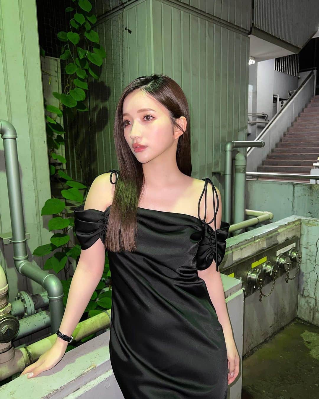 南りほのインスタグラム：「今回も、ブレイキングダウン8の選手インタビューをさせて頂きました🖤  日韓戦が盛り上がりましたね🔥見てた人いるかな？  韓国選手の方達にインタビューしましたが、皆さんとても良い方達ばかりでとにかくハングリー精神がすごかった🙇‍♀️🔥  楽しかったです！ありがとうございました🫶🏻」