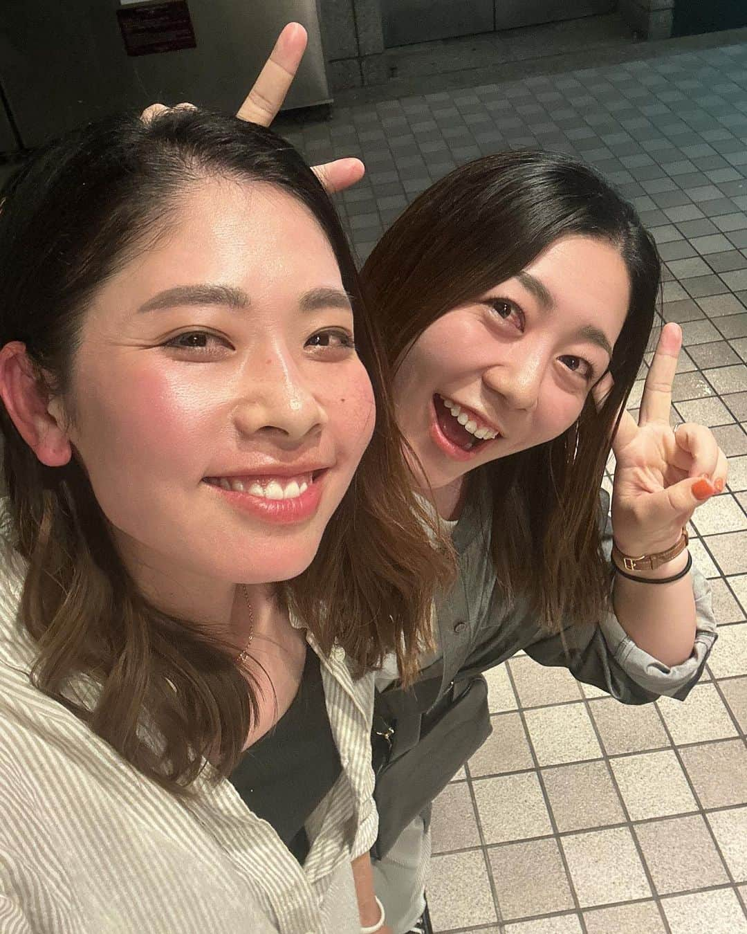 宮里美香さんのインスタグラム写真 - (宮里美香Instagram)「*** 2年ぶり？くらいに理香子と再会❤️  話したいことが沢山ありすぎて、時間が足りなかったな〜😆 楽しい時間をありがとうね🥰 また、ゆっくり会おう💓  #bestfriends #enjoynight  #ゴルファー #同級生  #久しぶりの再会 #楽しかった  #高校からの仲」5月22日 19時11分 - mikamiyazato_official