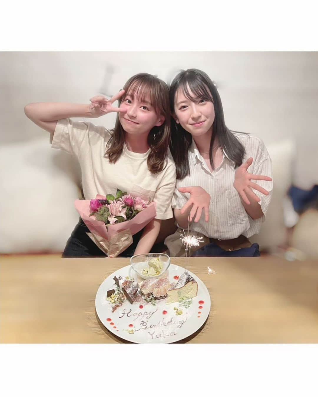 影山優佳さんのインスタグラム写真 - (影山優佳Instagram)「大好きな美玖とおデート🥗  ずっとずっと予定合わせて伸び伸びになってを繰り返して、やっと行けたんです☺︎  お誕生日を完璧で無敵な感じでお祝いしてくれてとっても嬉しかった！ いつもありがとう♡  素敵なプレゼントをもらったり 写真をいっぱい撮ってもらったりしたので、 また写真載せたいと思います♡  #金村美玖 #みくふぉと #影山優佳 #好き #かげみく #お寿司 #ではなかった #日向坂46 #kagegram」5月22日 19時21分 - kageyamayuka_official