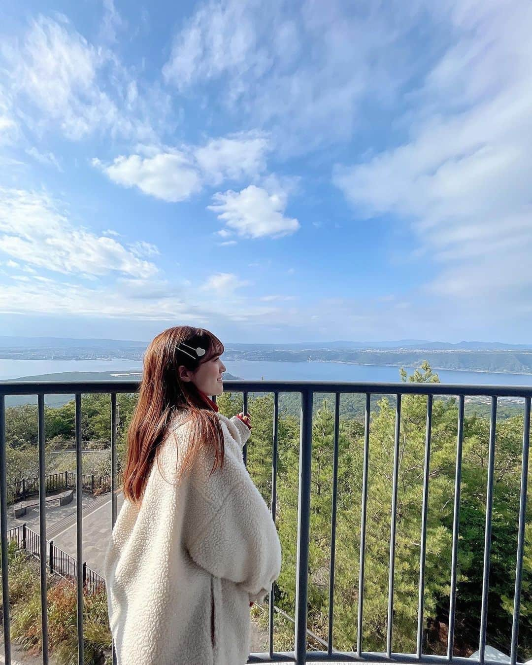 坂本 愛玲菜さんのインスタグラム写真 - (坂本 愛玲菜Instagram)「いつかの鹿児島🏔️with my family👪  #桜島 #鹿児島 #家族旅行」5月22日 19時29分 - erena_hkt48