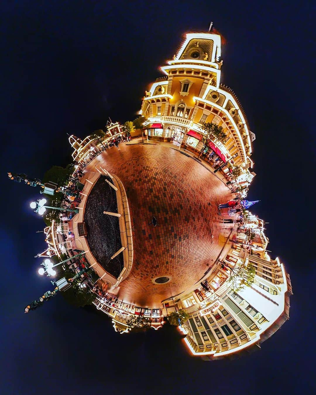 Official RICOH THETAさんのインスタグラム写真 - (Official RICOH THETAInstagram)「Disneyland Hongkong  📸: @Itdrum_360world  ***************** Please add #theta360 to your photos shot with THETA and post them😊 . . . . . #ricohusa #ricoh #ricohimaging #ricohtheta #lifein360 #360camera #360view #camera #cameratips #cameralover #photographylovers #photographer #photooftheday #photographytips #cameragear #photoediting #editingtips #art #360photography」5月22日 19時30分 - theta360official