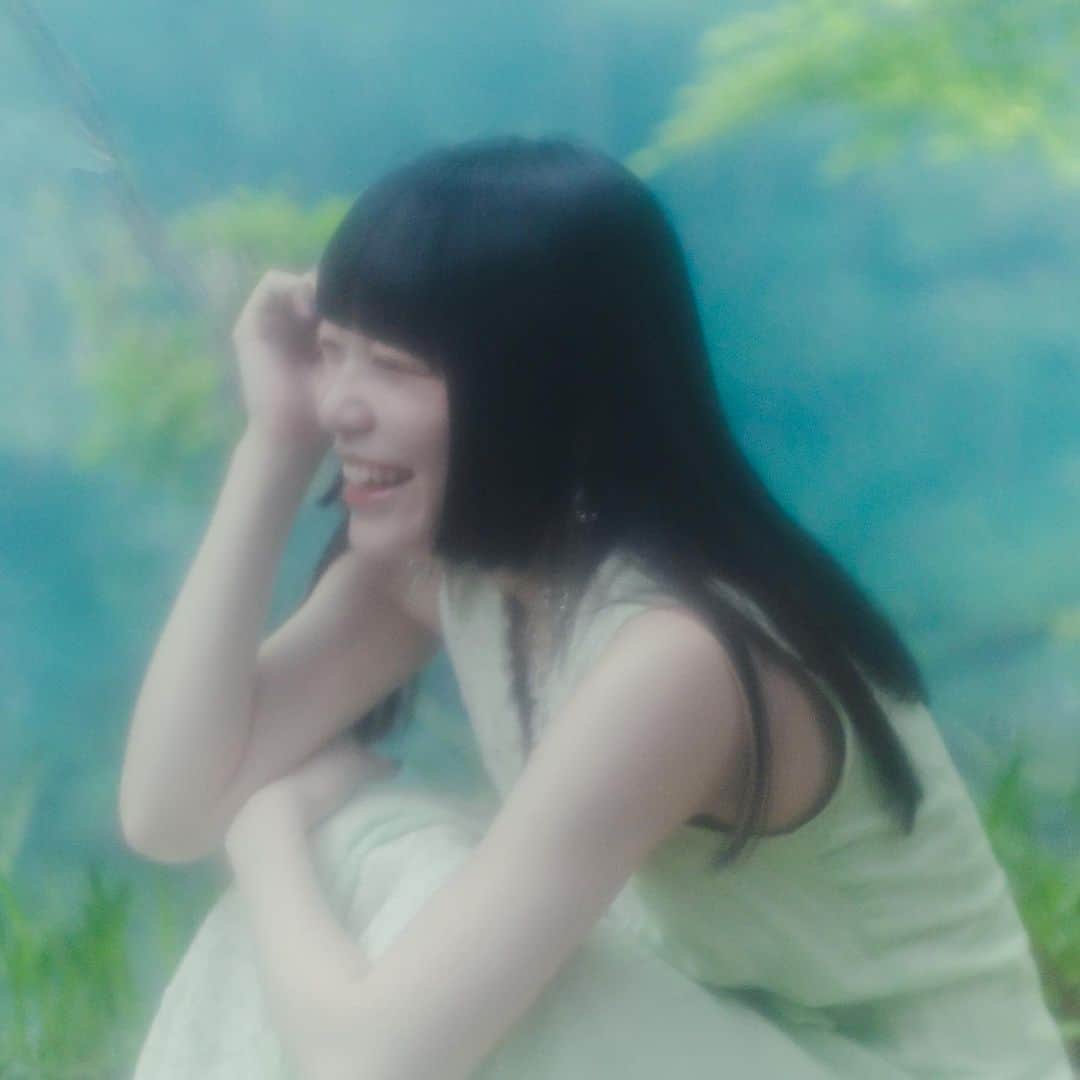 みゆなのインスタグラム：「new single 「笑って」6/7 release  あなたのためにつくりました」