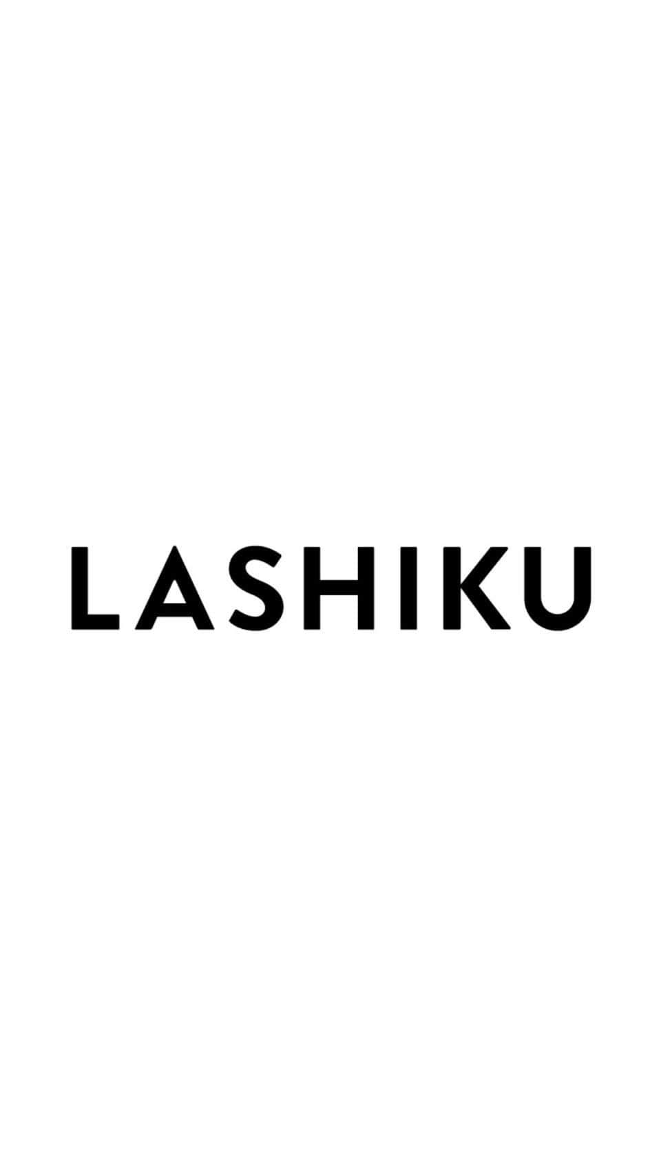 佐藤佳菜子のインスタグラム：「低身長な小柄さんのための ブランド 「LASHIKU」で  小さなみなさんが お直しなしで着られる 大人の服を ご紹介しました🫶  普通から高身長の みなさんは ごめんなさい🙏 本当に着れません😱　  それくらい コンパクトな服です😂  よかったら、 ご覧ください✨」