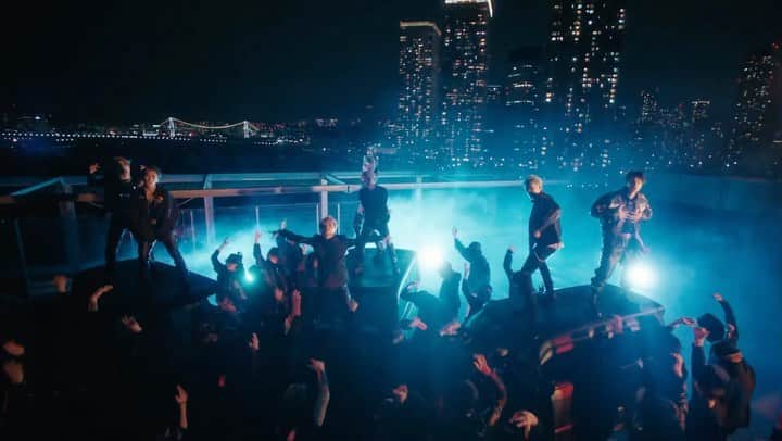 のインスタグラム：「『DingDingDong』MV OUT NOW🔥🔥🔥  #DingDingDong #BBZ_DDD #BALLISTIKBOYZ」