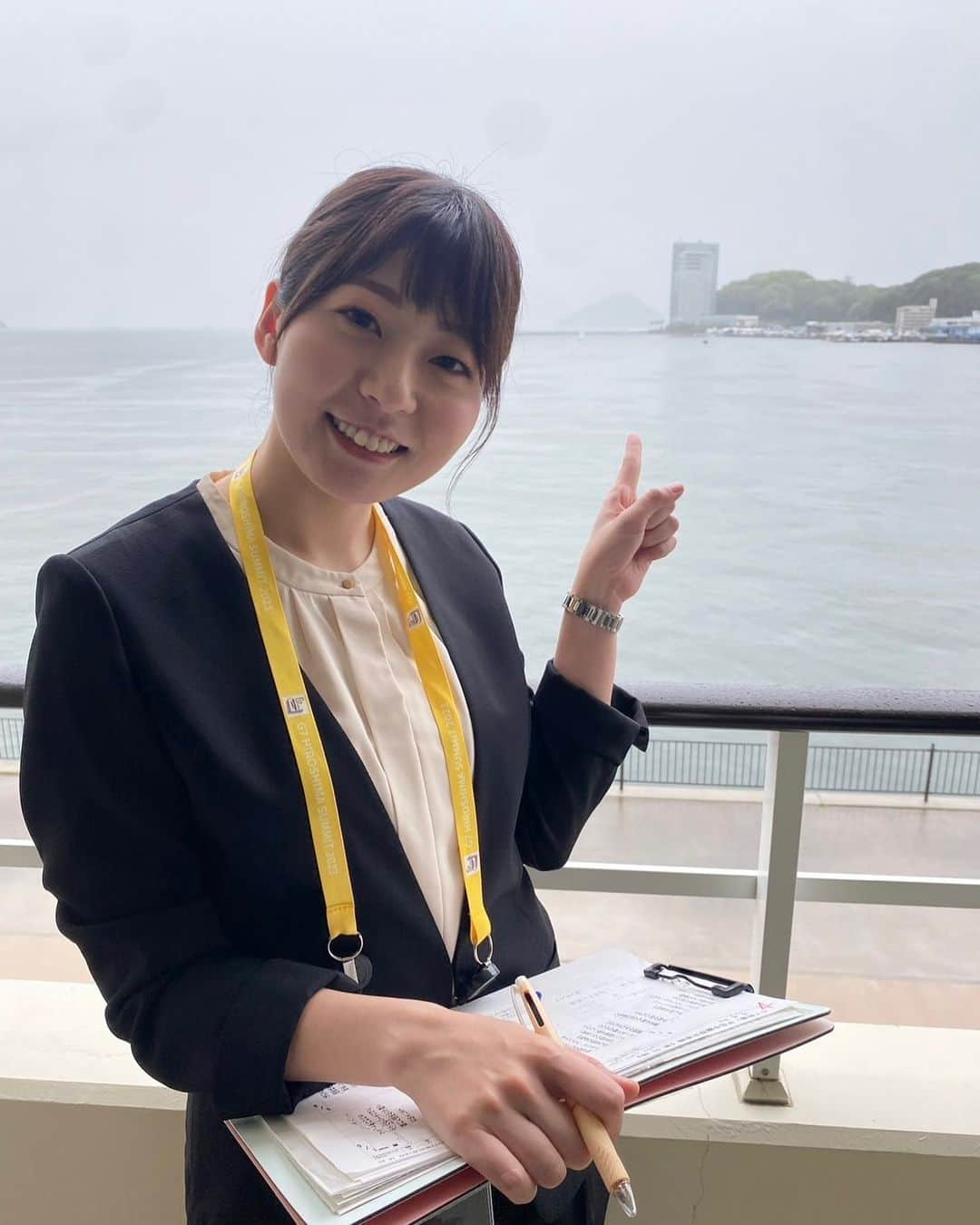 テレビ新広島さんのインスタグラム写真 - (テレビ新広島Instagram)「G7広島サミット閉幕！  5月19日～21日で開催された G7広島サミット🕊️  TSSのアナウンサーも 各現場へ取材にいきました🎥  木村仁美アナは グランドプリンスホテル広島から 1キロほど離れたところに あさ8時から待機していました🫡  #木村仁美 #木村仁美アナ #木村アナ #テレビ新広島 #tss #アナウンサー #女子アナ #g7hiroshimasummit #g7 #g7summit #g7広島サミット #g7サミット #サミット #広島サミット」5月22日 20時16分 - tss_tv_official