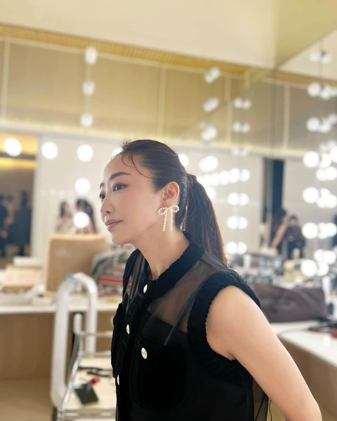 神崎恵のインスタグラム：「・ 完成した🎀🫶🎀🫶 今日はもうすぐご報告できるかわいいものたちの撮影でした。」