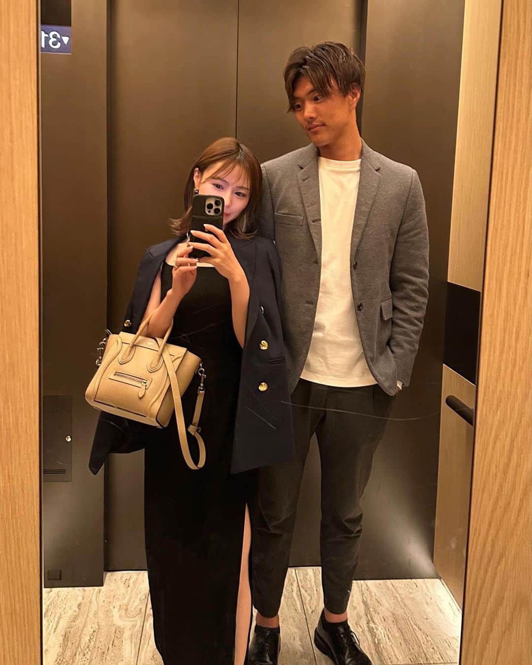 山下愛実（まなみるく）のインスタグラム：「👫🏼💕 . . . 久々の夫婦写真🤳🏻 お誕生日たーくさん考えてくれた 旦那さんに感謝🥹🥹🥹🫰🏻 #🫶🏻」