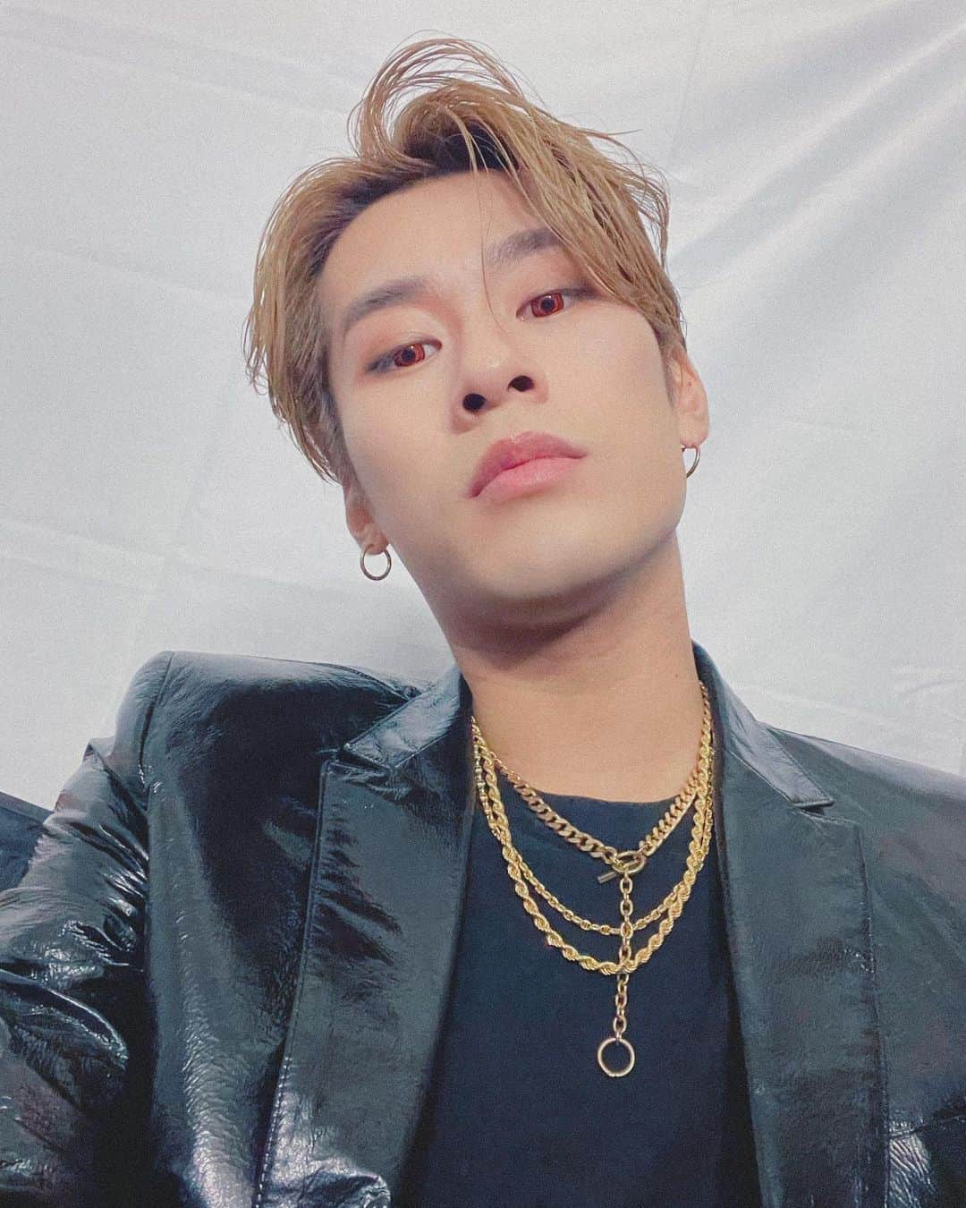 のインスタグラム：「“Ding Ding Dong” MV is out now!!  #DingDingDong #BBZ_DDD #BALLISTIKBOYZ #BBZ」