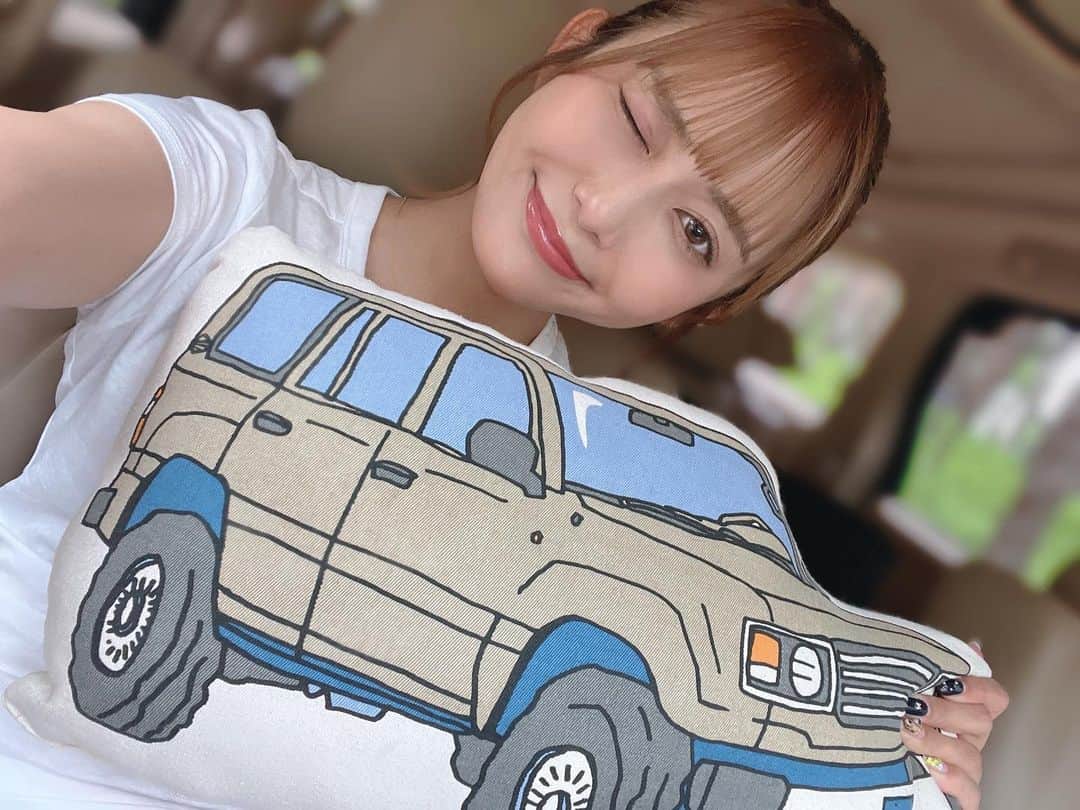 後藤佑紀のインスタグラム：「おは＼( 'ω')／ﾊﾞｯ  今日は雨＆低気圧だから生きてるだけでえらいです😌 のんびりがんばろうね😌   #FLEX #folkwoodvillage  #folkwoodvillage八ヶ岳  #キャンプ #キャンプ場 #手ぶらキャンプ #女子キャンプ #キャンピングカー #キャンプグッズマガジン  #レースクイーン」