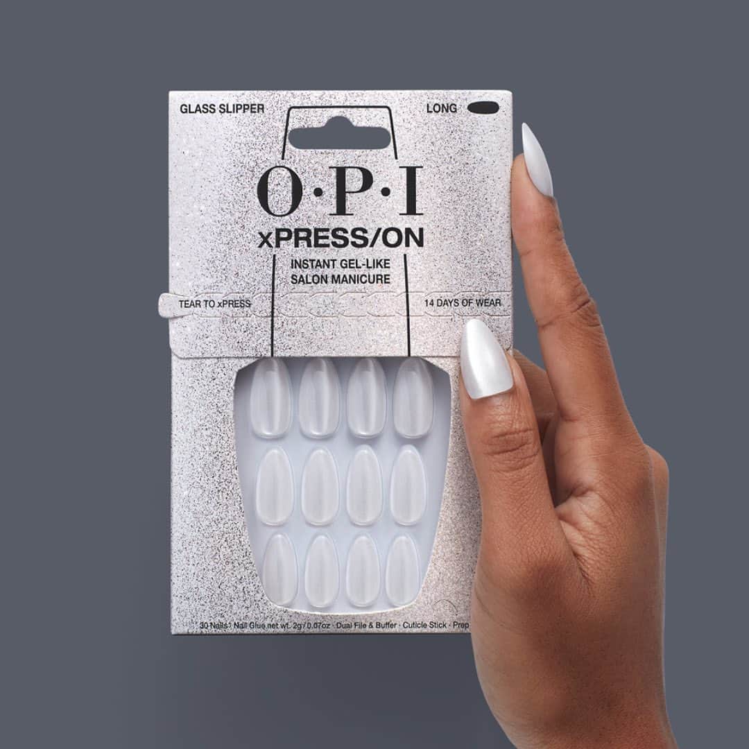 OPIのインスタグラム：「It’s the ✨sparkle✨ for us!  #OPIxPRESSION now offers 3 velvet press-on nails that shift with every angle. Drop an emoji that matches your fave!  🥿 Glass Slipper  ✨Trailglazer 💖 Editor in Chic     #OPI #PressOns #PressOnNails」