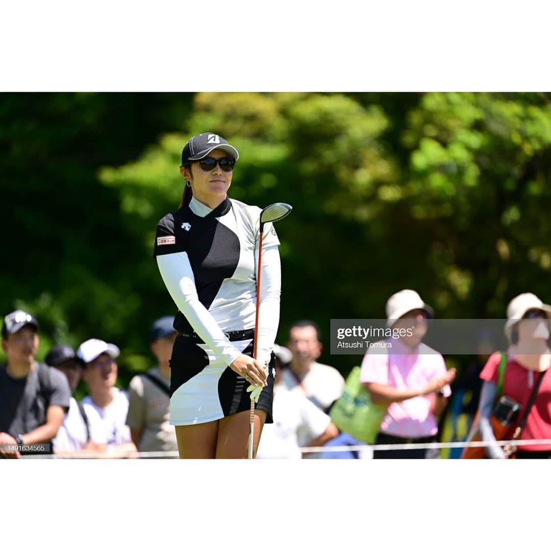 渡邉彩香のインスタグラム：「. . ディフェンディングチャンピオンとして迎えた RKB×三井松島レディス そしてホステスプロとしての ブリヂストンレディス 応援ありがとうございました！！  どちらもいいプレーをすることはできなかったけど 少しずつ前に進んでる！ 自分のやりたいことを信じてまたいい準備を🔥！  天候も不安定の中応援してくれてありがとうございました！！」