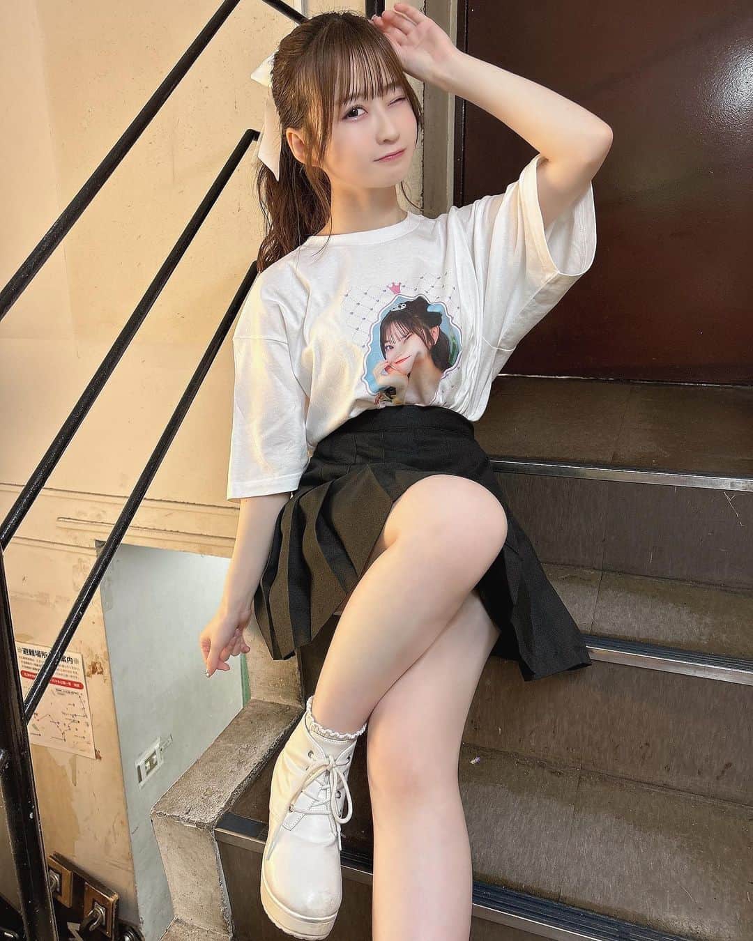 佐野心音のインスタグラム：「ポニテ✖️ミニスカ🎶」