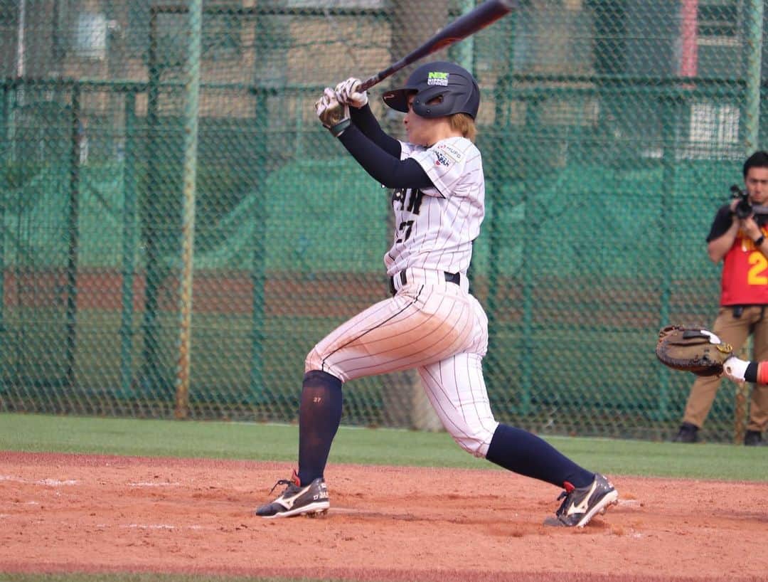 侍ジャパンさんのインスタグラム写真 - (侍ジャパンInstagram)「22日、第3回 BFA 女子野球アジアカップに向けた侍ジャパン女子代表の直前合宿がスタート。読売ジャイアンツと練習試合を行い、川端友紀が3安打を放つなど3対1で勝利を収めました。 明日も練習と練習試合を行い、24日に決戦の地・香港に向かう予定です。  https://www.japan-baseball.jp/jp/news/press/20230522_1.html  #侍ジャパン #女子代表 #マドンナジャパン」5月22日 22時39分 - samuraijapan_official
