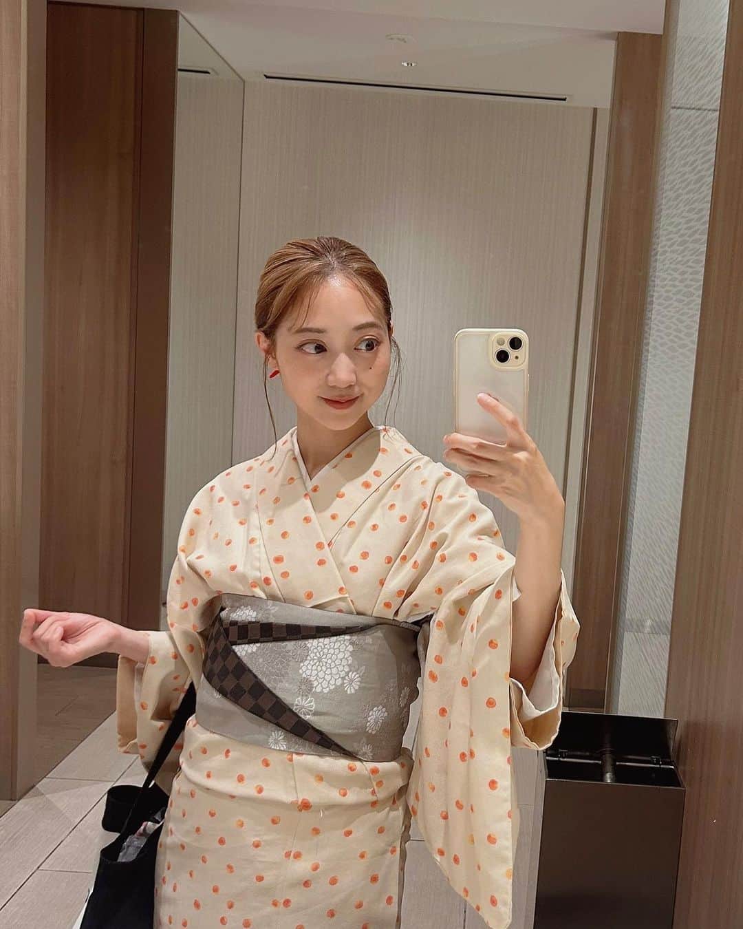 市岡麻美さんのインスタグラム写真 - (市岡麻美Instagram)「久々に着物きたので記念に👘 ああ、早く娘に会いたい…っ👶  #着物#kimono」5月22日 22時57分 - asamiichioka