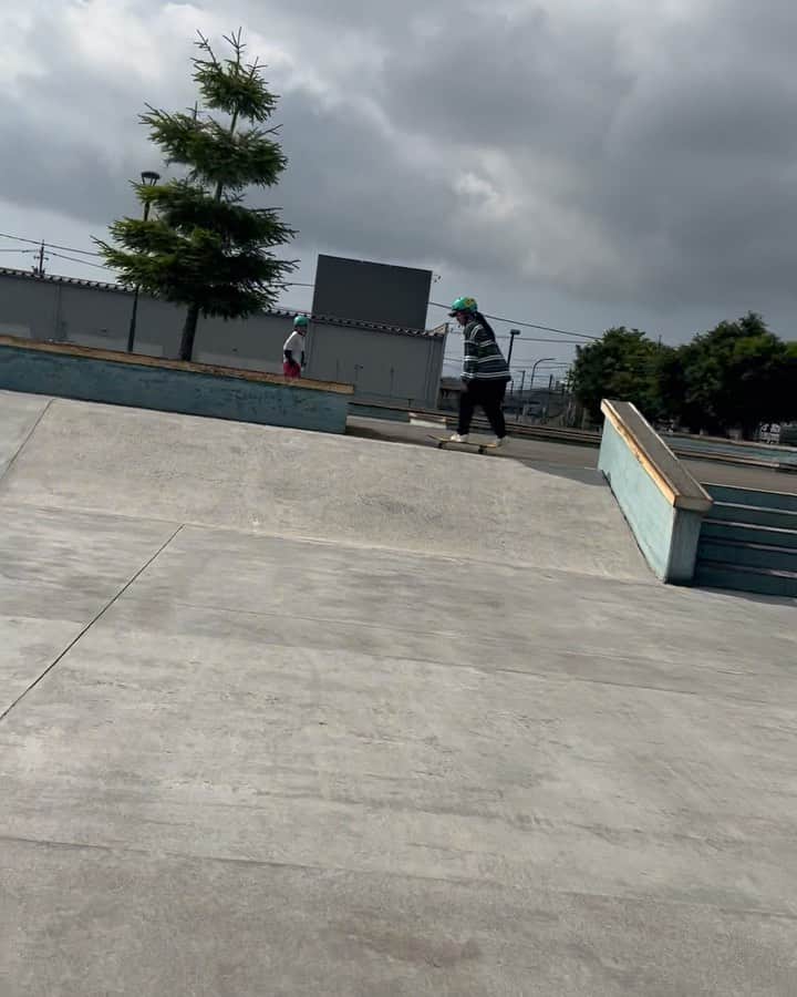 中山楓奈のインスタグラム：「@kama0802  2日間ありがとう🙏  @murasakisports_official  @nikesb  @elementskateboards  @elementjapan  @diamondsupplyco  @ninja_bearing  #NiX #ちなつ均整院」