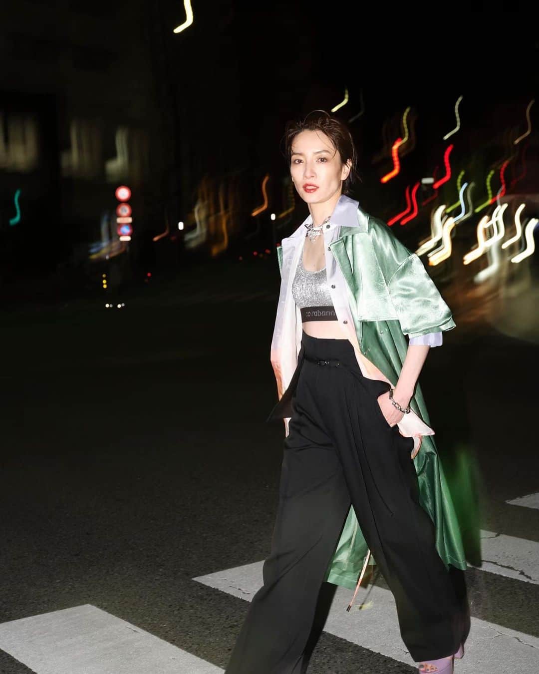 早霧せいなのインスタグラム：「歩。」