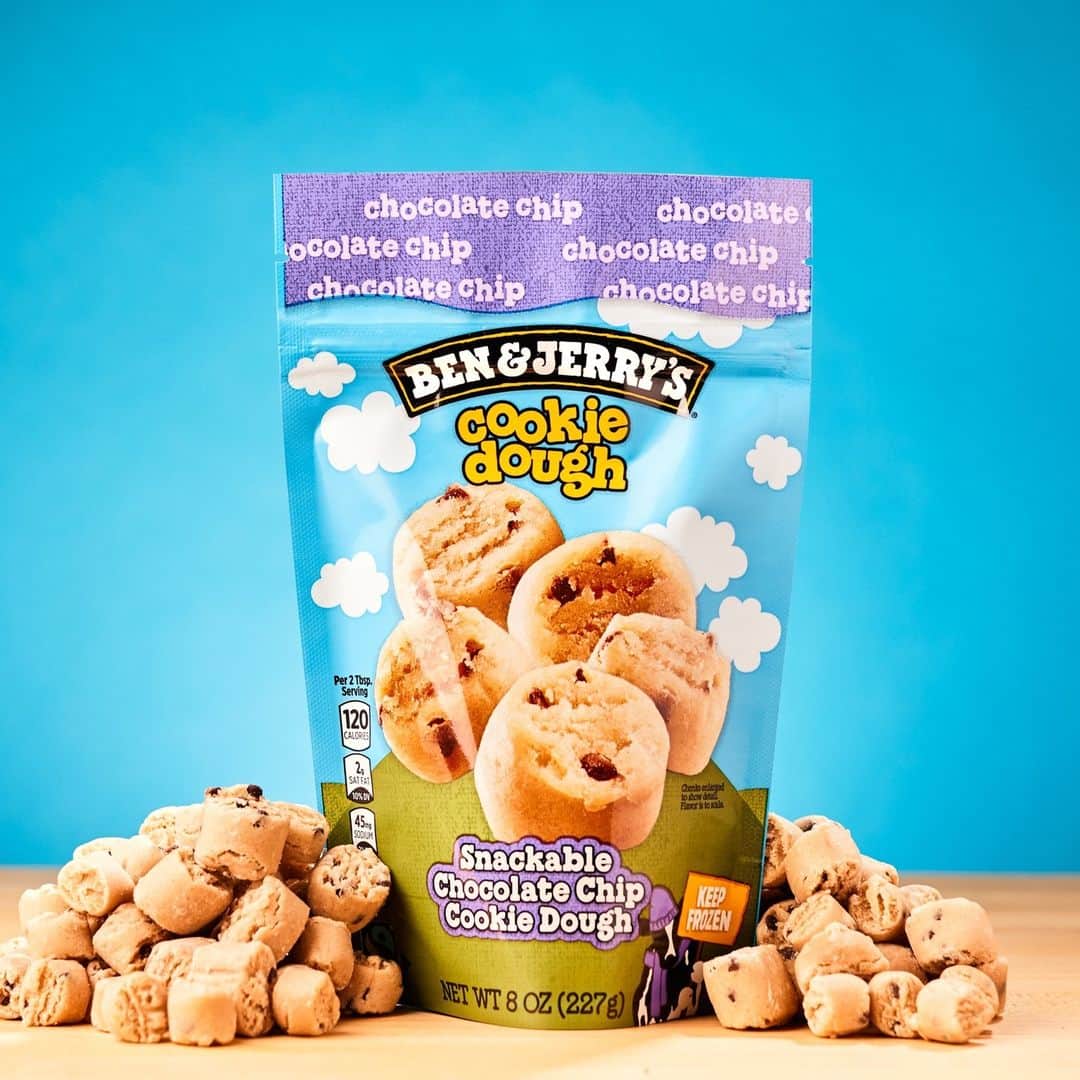 Ben & Jerry'sさんのインスタグラム写真 - (Ben & Jerry'sInstagram)「All the dough, none of the digging!⁠ ⁠ Find Snackable Chocolate Chip Cookie Dough near you at the link in our bio!」5月22日 23時29分 - benandjerrys