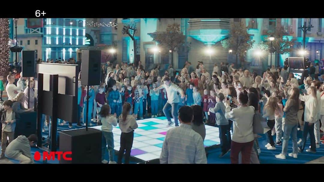 アレクセイ・ヤグディンさんのインスタグラム動画 - (アレクセイ・ヤグディンInstagram)「МТС @mts.official идёт ...