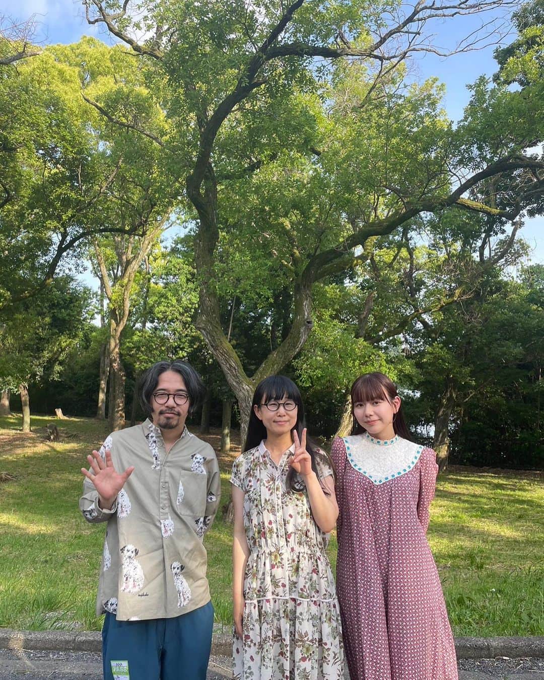 土井コマキのインスタグラム：「今年もほんとに素敵イベントだった。ライブも場内の雰囲気も「言葉の力を信じたくなる」がテーマの選書も、とても良かった。今年も本トークを担当しました。楽しかったです。ありがとうございました。ほんとにたくさんの人に来てもらいたい素晴らしいイベントです。 @lotus_mbc」