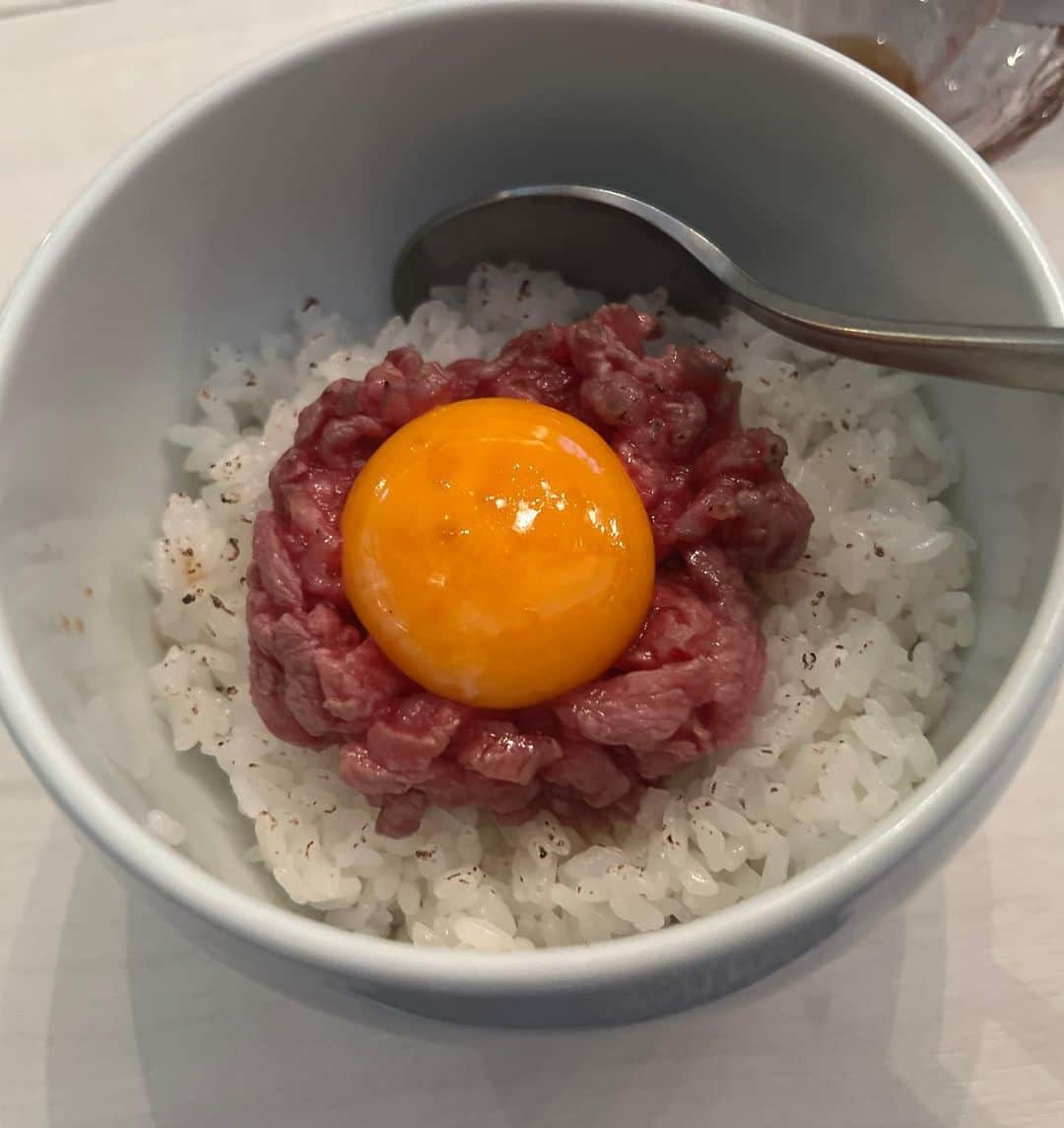 大槻ひびきさんのインスタグラム写真 - (大槻ひびきInstagram)「お肉食べに行ってきた☺️ みんなに会えて嬉しかった🫶」5月22日 23時45分 - yanhibi0221