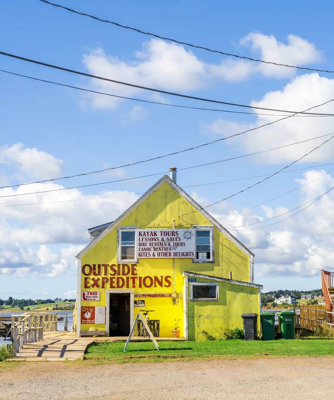 Rich McCorさんのインスタグラム写真 - (Rich McCorInstagram)「A few snaps from some of the most picturesque spots on an island brimming with picturesque spots:  1- Panmure Island. I took a few photos but then the couple holding hands appeared and the sun broke through which made it worth unpacking the camera & going again. 2- Oyster Barns, New London Wharf. 3- Outside Expeditions, North Rustico (I sort of expected Steve Zissou to walk out of the building because of the Wes Anderson vibes). 4- Seaport Lighthouse, Victoria.  @tourismpei #ExplorePEI」5月23日 0時29分 - paperboyo