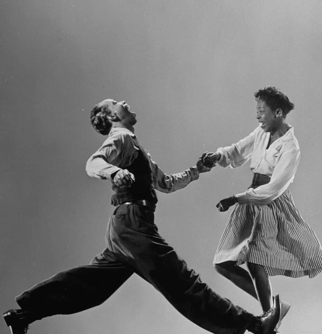 lifeのインスタグラム：「Performers Leon James & Willa Mae Ricker demonstrate a step of The Lindy Hop, 1943.   (📷 Gjon Mili/LIFE Picture Collection)   #LIFEMagazine #LIFEArchive #GjonMili #1940s #Performers #Dance #LindyHop #Culture」