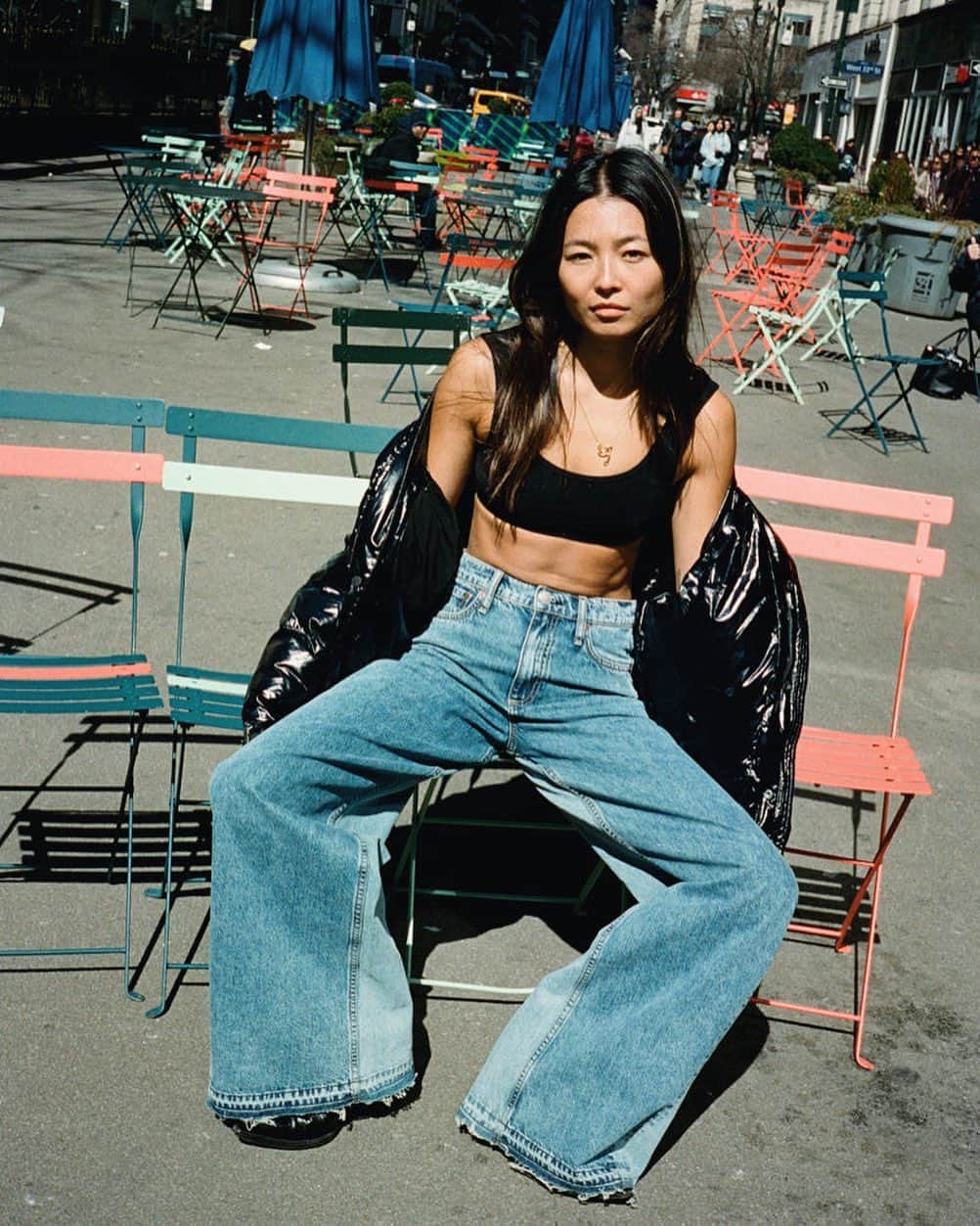 ラグ&ボーンのインスタグラム：「YAN YAN IN NYC. Forever denim that goes from your closet to the streets of New York—and everywhere in between. @_yanyanchan」
