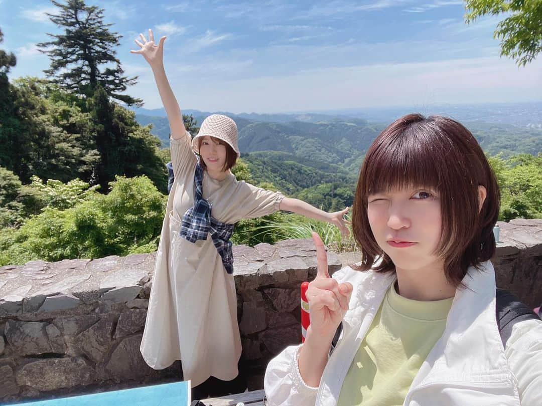 原奈津子さんのインスタグラム写真 - (原奈津子Instagram)「#高尾山  #出口陽　#原奈津子 #食べ過ぎた　#登山女子」5月23日 0時44分 - haranatsuko0706