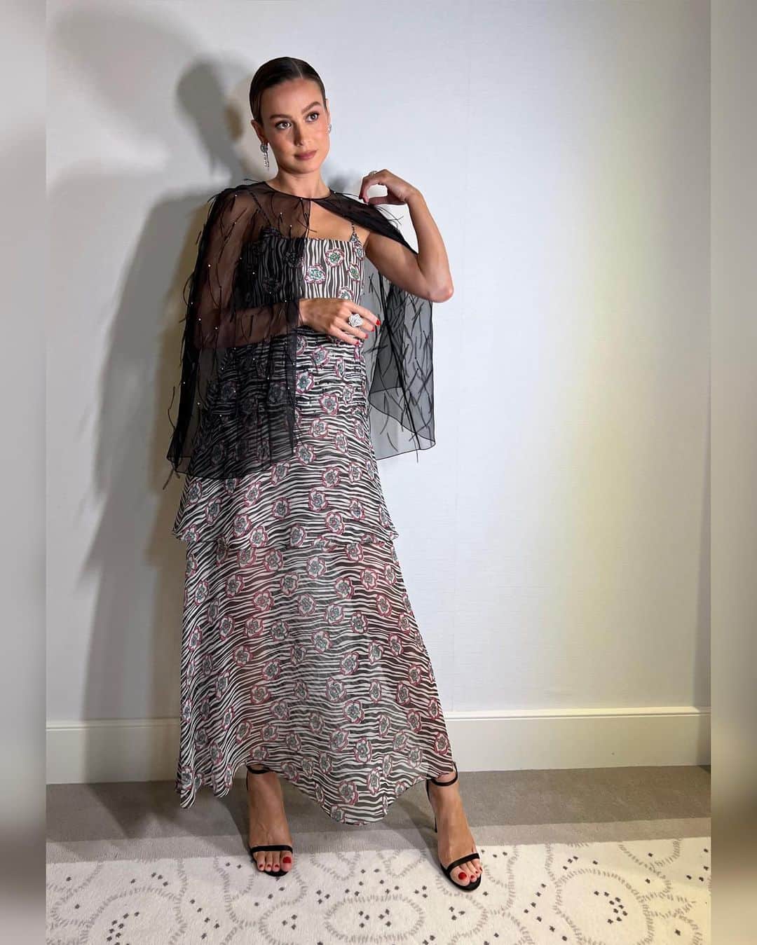 ブリー・ラーソンさんのインスタグラム写真 - (ブリー・ラーソンInstagram)「a perfect dress for the Women in Motion Dinner 🖤   📸 @virgile.guinard & @ninapark」5月23日 1時24分 - brielarson
