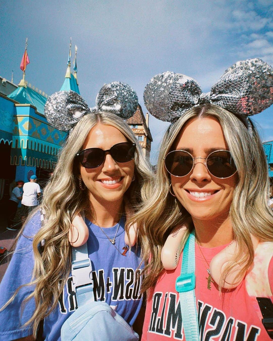 Tracy and Stefanieさんのインスタグラム写真 - (Tracy and StefanieInstagram)「Happily Ever After is back and so are we!!! 👀 our shirts!!! Get them from @madisonandmallory while they last!! 💚🩷🩵💜 Which is your fave? 🎆」5月23日 1時49分 - eleventhgorgeous