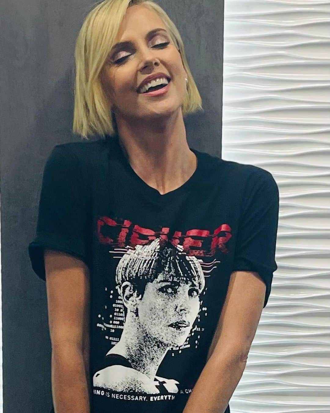 シャーリーズ・セロンのインスタグラム：「While I’m sick in bed right now, the one thing making me feel better is that we finally get to unveil this @thefastsaga cast merchandise collection, available now at fastxstore.com. As if that wasn't cool enough, 100% of net proceeds will benefit my organization @ctaop, in support of the health, education and safety of youth in Southern Africa. Beyond grateful to my Fast fam for joining me in using this moment to shine a light on the potential for a more just world. Link to buy in bio!」