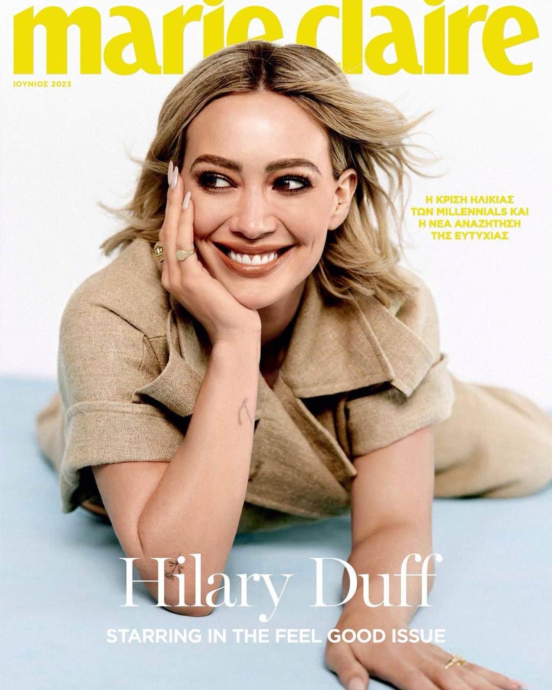 ヒラリー・ダフのインスタグラム：「This was a fun one with @marieclairegreece @tylerpatrickkenny thanks for the fun! And the ab work out trying to lean my head on very high soft pillows☺️  @riawna @kdeenihan @galaxy_faraway   @anastasialadiab @lina_tsin @elinasygareos @tylerpatrickkenny @marc_eram @meech213  @francoisjoseph_  @filmedbytim」
