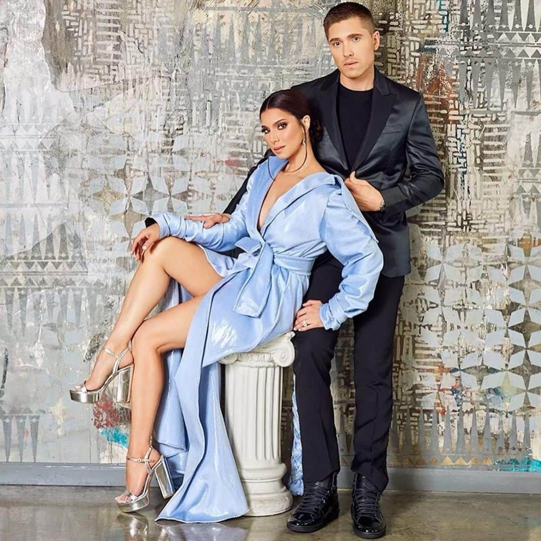 ロゼリン・サンチェスのインスタグラム：「Once upon a time at a shoot with my hubby @ebwinter   Good times 💕  Let’s do it again soon 😉」
