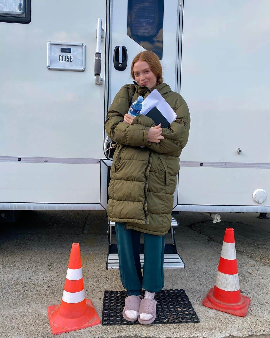 Larsen Thompsonのインスタグラム：「The wait is over - JK you have to wait a little bit longer🤣! Our movie ‘Horrorscope' by @sonypictures has set a release date, swipe to find out!!! Can’t wait for you all to see this film, coming soon to a theater near you🎬」