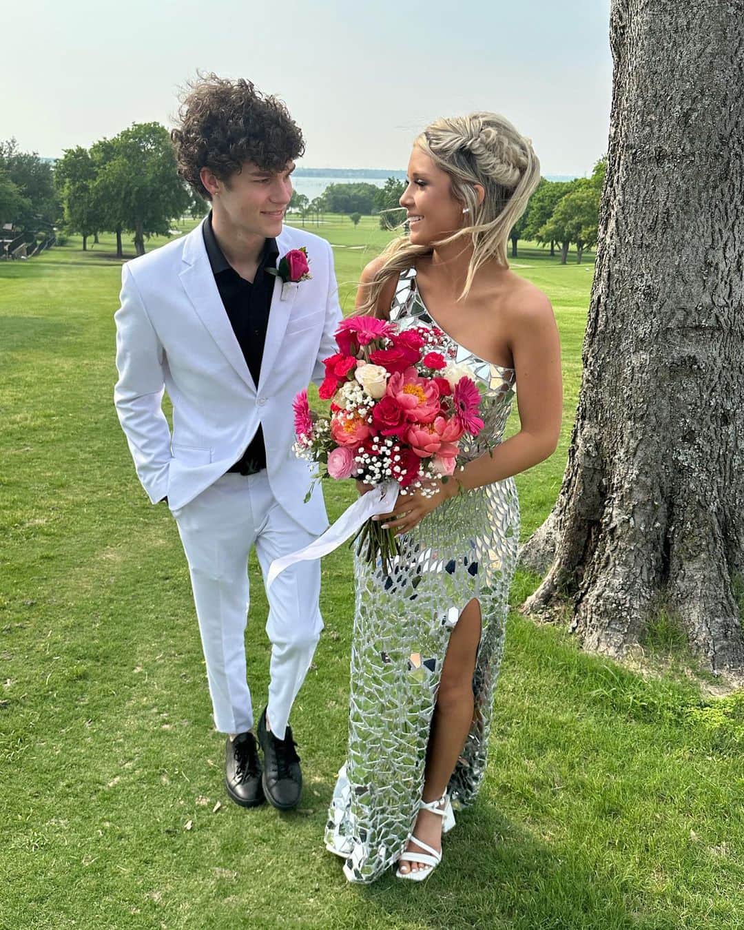 ヘイデン・サマーオールのインスタグラム：「Prom 2023❤️」