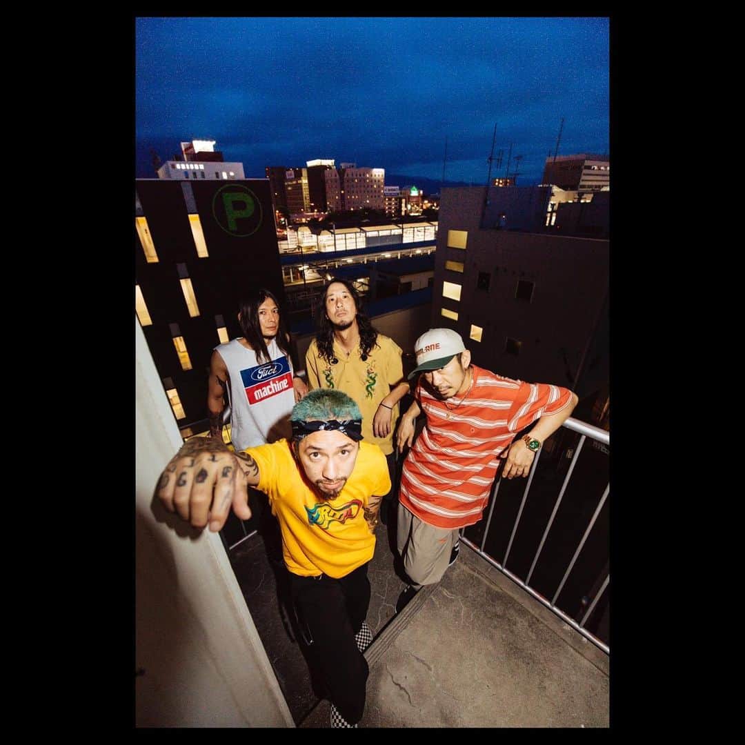 のインスタグラム：「The BONEZ 10th Anniversary Tour  "47 AREAS” 長野JUNK BOX (5本目！) 有り難う御座いました‼︎  photo by @ysz.photo   #thebonez10  #thebonez  #骨から気合い」