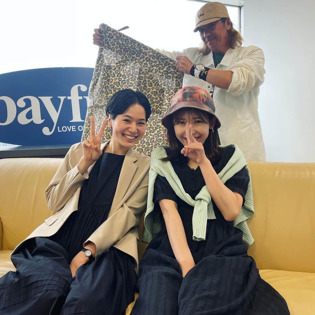 中村愛さんのインスタグラム写真 - (中村愛Instagram)「📻♡ ・ ・ ・ えぇ写真🤳♡ 日曜日の午前の #bayfm パーソナリティーたちです！  \( *´ω`* )/  この3人に共通すること、、、 それは、、、  また話します🙋🤣笑笑  #radio」5月23日 9時25分 - nakamuramura_ai