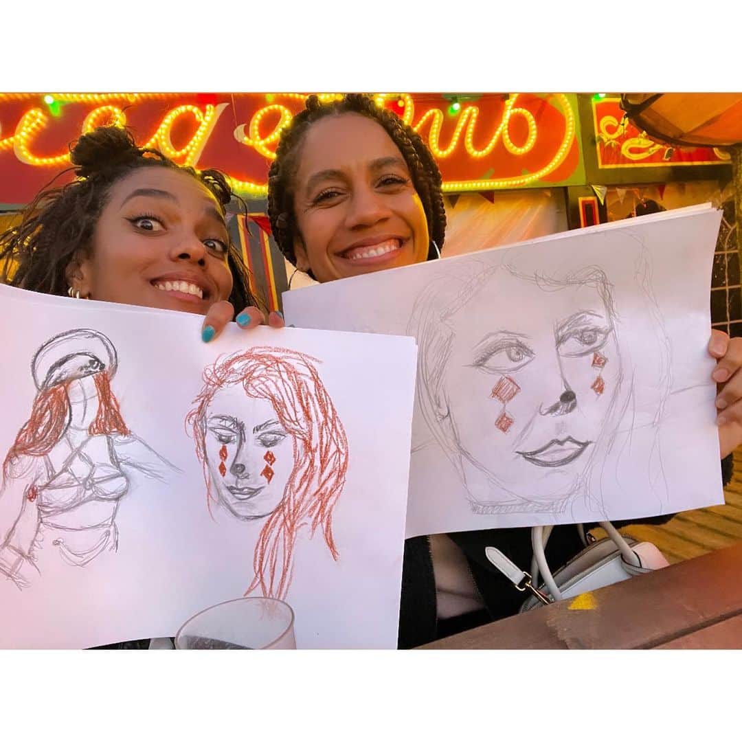 フリーマ・アジェマンさんのインスタグラム写真 - (フリーマ・アジェマンInstagram)「Festival vibes!! 🍻 With a few of my faves!!! @misstipper👏 Le Soleil 👏 & ART!! 👏 Circus life drawing sesh @brightonfringe!! Do one thing you love on a Monday! Take the sting outta the start of the week! 😉🌈✨ #mondaymusing #art #beboldnotperfect」5月23日 9時51分 - freemaofficial