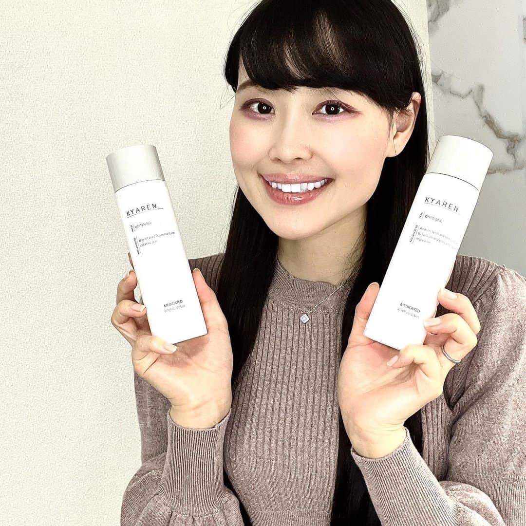 滝川りおのインスタグラム：「KYARENさま( @kyaren_official )の 薬用美白ふき取り化粧水と 薬用美白化粧水のご紹介𓂃𓍯  ◎特長 ︎︎︎︎︎︎“薬用美白ふき取り化粧水” ︎︎︎︎︎︎☑︎美白有効成分プラセンタエキス配合。 ︎︎︎︎︎︎☑︎肌荒れ防止有効成分グリチルリチン酸ジカリウム配合。 ︎︎︎︎︎︎☑︎3種の保湿成分配合で、ごわついた肌を やわらかく角質層までうるおす。 ︎︎︎︎︎︎☑︎こだわりの15の無添加。  “薬用美白化粧水” ︎︎︎︎︎︎☑︎美白有効成分プラセンタエキス配合。 ︎︎︎︎︎︎☑︎肌荒れ防止有効成分グリチルリチン酸2K配合。 ︎︎︎︎︎︎☑︎14種の保湿成分配合。 ︎︎︎︎︎︎☑︎こだわりの15の無添加。  ◎使用感 ︎︎︎︎︎︎“薬用美白ふき取り化粧水” ふき取るだけで古い角質や毛穴汚れをオフするだけでなく 美白ケアまでできちゃう、ふき取り化粧水✨️  コットンにたっぷり浸して、やさしくふき取ると さっぱりつるん！  次に使う化粧水の馴染みも良く感じます🥰  “薬用美白化粧水” さらりとしたテクスチャで ベタつきもなく使いやすい薬用美白化粧水𓂃 𓂃  仕上がりもさっぱりとしていて 肌がベタつきやすい夏にぴったり🌈ᵕ̈*  夏に向けて、肌荒れ防止ケアも！美白ケアも！ しっかりケアしていきます♡  #スキンケア #美白 #美容 #アンバサダー #kyaren」