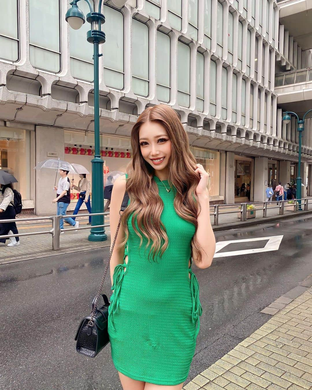 あおぽんさんのインスタグラム写真 - (あおぽんInstagram)「・ ・ ・いつかの私服💚 ・ ・髪色撮影期間で変えました😊 ・いつも可愛くしてくれる🥰 ・ ・皆も行ってみてね❣️ ・ ・ #gal #ギャル #instagood #instamood #instafashion #ootd」5月23日 10時20分 - aopon0528