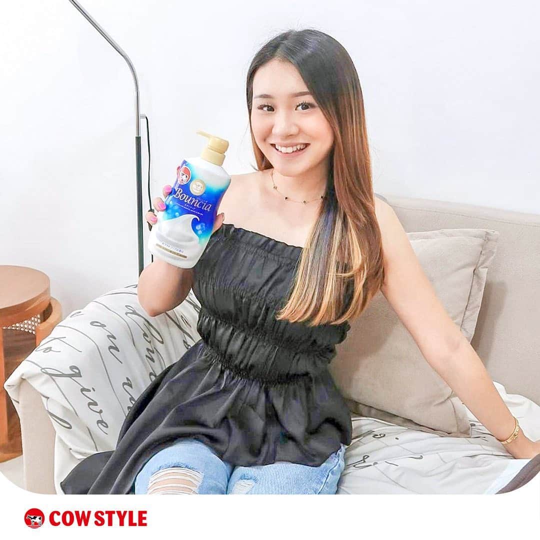 COWSTYLEIDのインスタグラム：「Spotted: @verenvalenciaa with our Bouncia Body Soap 💙🩵 Tap to shop. ⠀⠀⠀⠀⠀⠀⠀⠀⠀ #cowstyleindonesia #cowstylebeauty #bounciabodysoap #yukcobabouncia #premiumbodysoap #japanesesoap」