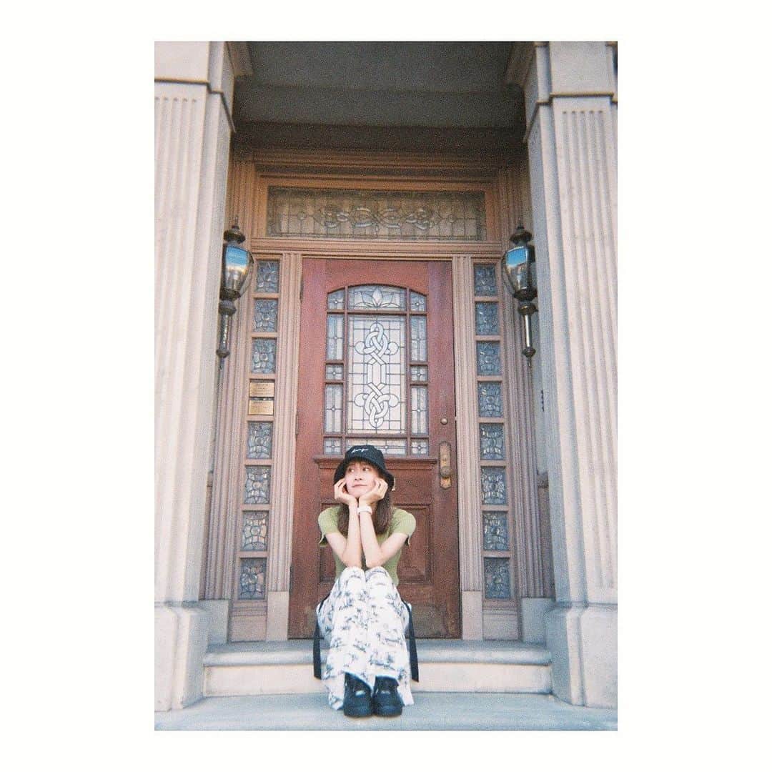 夢月せらさんのインスタグラム写真 - (夢月せらInstagram)「ゆにばいきたいなぁ🕸\🌏  役者、裏方、カメラマンなんでもこなすハイスペ友が撮ってくれたエモエモ写真📷  オールドアメリカンっぽくてとってもすき🫶」5月23日 11時14分 - seramutsuki