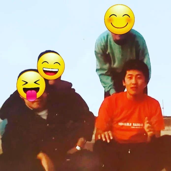 金本浩二のインスタグラム：「ん～😓やっぱり昔から、俺は赤色が好きやったんやろな～😄 新日時代赤ジャージが多かったからええけど⁡、若手の頃は青が多かったのかな⁡！？⁡⁡ ⁡個人的には、よく武蔵小杉のイトーヨーカドーで赤ジャージ買ってたな😌⁡」