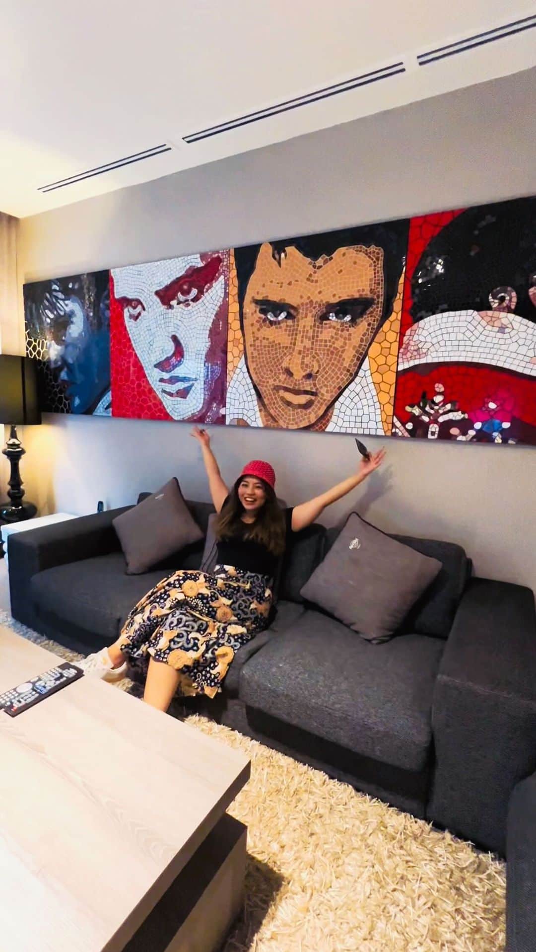 エアアジアのインスタグラム：「Dip your toes into deep savings and vacay like a rockstar at Hard Rock Hotel Penang! Enjoy 50% OFF when you book here or any other hotel on airasia Superapp! Available now till MIDNIGHT!  #airasiahotels #airasiasuperapp #airasiasuperappsupersale」