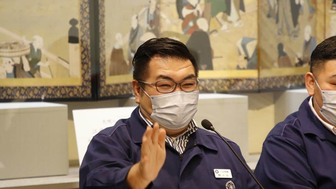 日本相撲協会さんのインスタグラム写真 - (日本相撲協会Instagram)「＜大相撲五月場所＞  親方ちゃんねるトークショー 笑いの絶えない1時間でした。  #相撲 #sumo #トーク #instagood #happy #tbt #fun #photo」5月23日 12時06分 - sumokyokai
