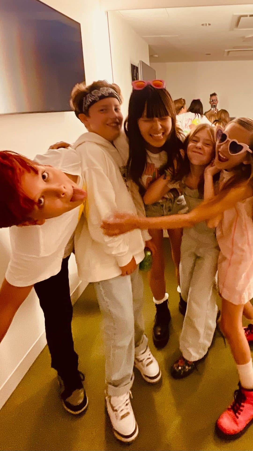 Zooey Miyoshiのインスタグラム：「Thank you @hammer_museum for inviting us to close K.A.M.P. and shooting the confetti cannon during our cover of “Growing Up” by @the_linda_lindas !! It was SO COOL!!! 🎉🎉🎉 #wearetherookie5 #hammerkamp」